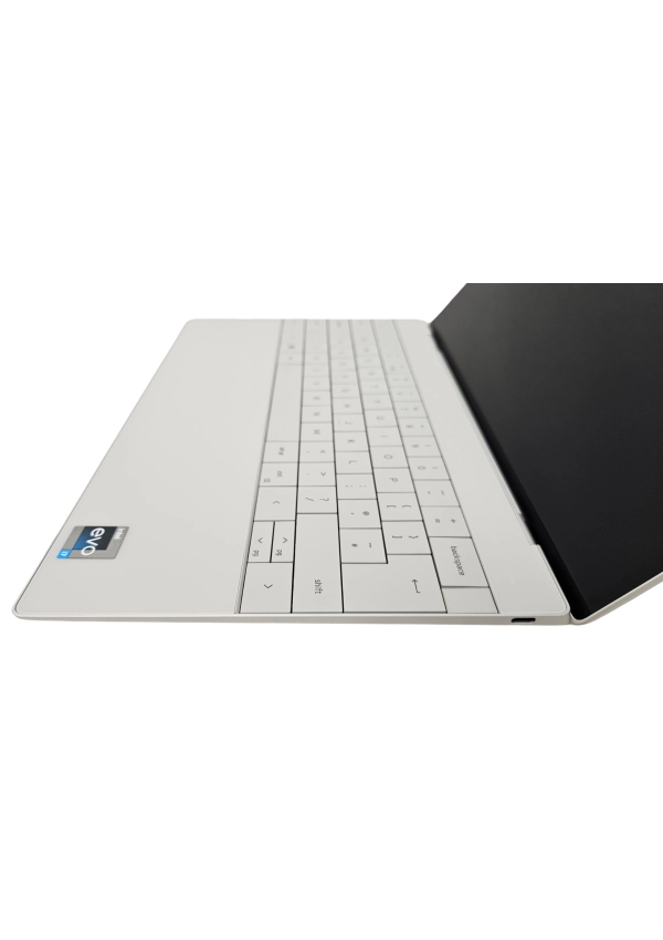 Bezramkowy aluminiowy ultrabook Dell XPS 9320 i7-1260P 32GB 512GB SSD 13,4